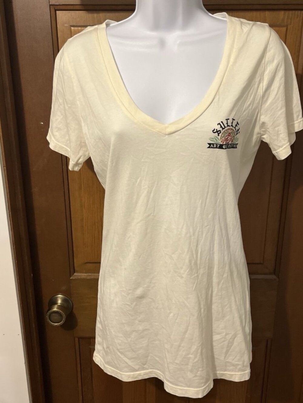 Sullen Art Collective Short Sleeve Shirt Beige  Rose Graphic - Picture 4 of 7